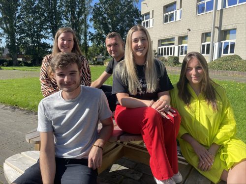 Zomerschool gaat van start in Atheneum Denderleeuw