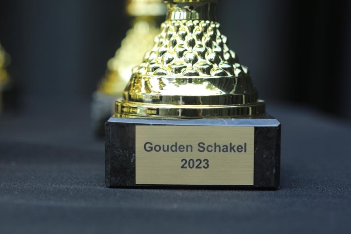 Denderleeuw huldigt voor tweede keer dit jaar Gouden Schakels